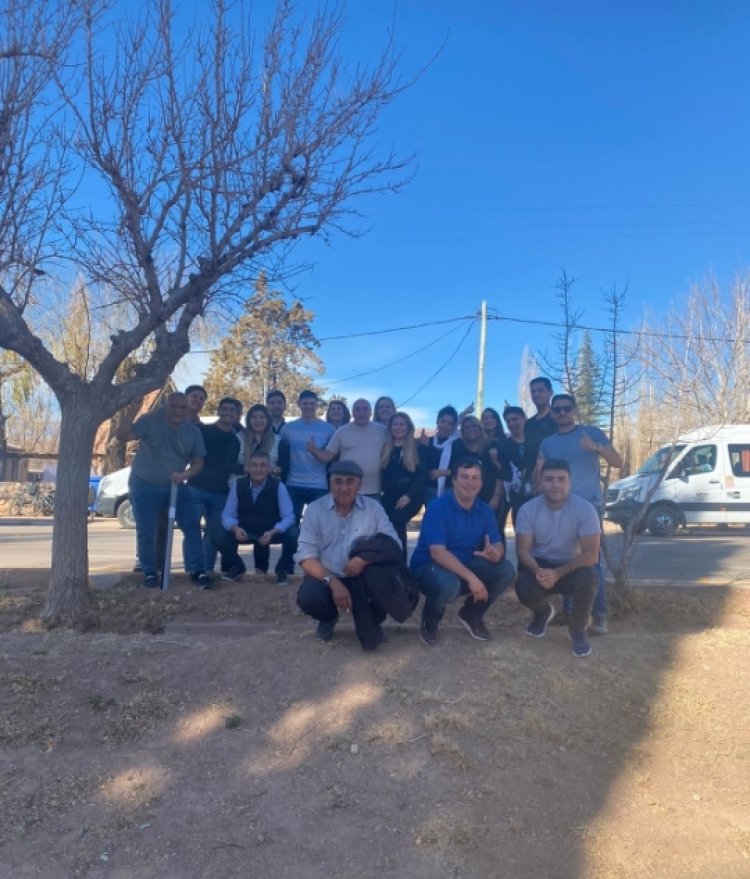 La Libertad Avanza" visito los departamentos de Calingasta y Valle fertil