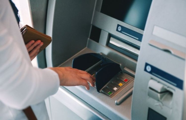 Educación acredita Incentivo Docente y Conectividad de julio