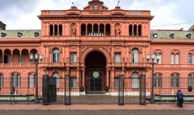 El Gobierno pasó a planta permanente a 15.000 empleados estatales