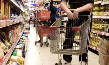 Una familia tipo necesitó $284.687 para no ser pobre en Agosto