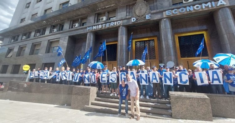 Los gremios respaldan la quita de Ganancias en Plaza de Mayo