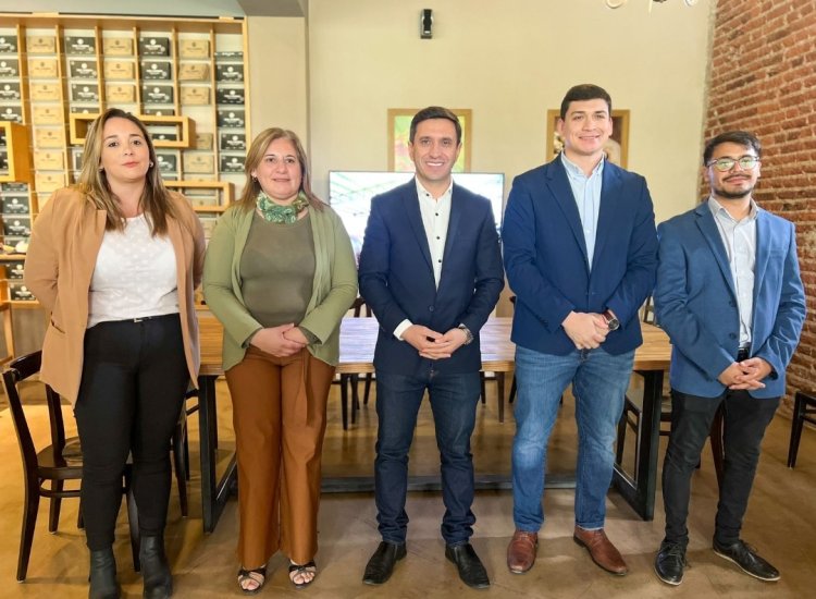 Vuelve el programa Eco Egresados que premiará a las escuelas que más plástico recolecten