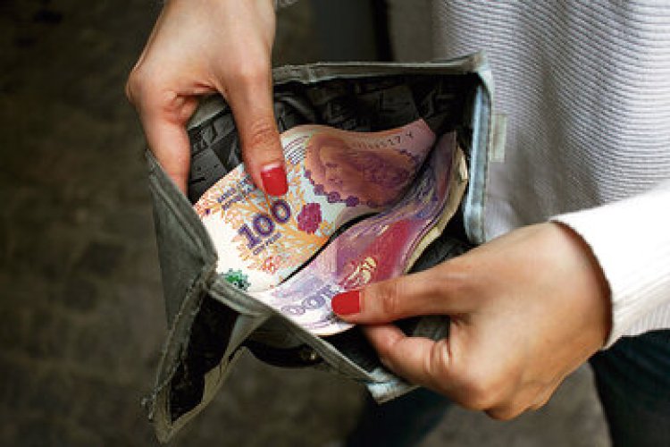 Salario mínimo pasará a $156 mil en diciembre