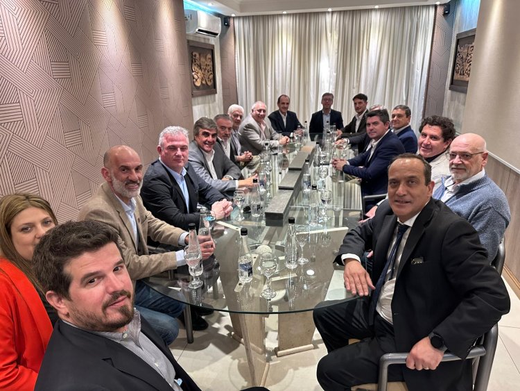 Orrego se reunió con miembros de la CAEM