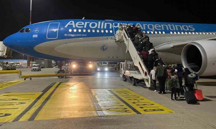 Llegó al país el segundo vuelo de Aerolíneas con repatriados de Israel