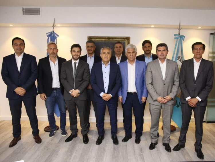 Gobernadores de JxC se comprometieron a garantizar la gobernabilidad a Milei