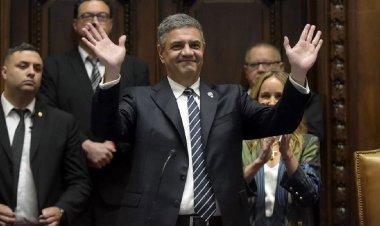 Jorge Macri juró como jefe de Gobierno y pidió por la coparticipación