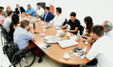 El ministro Guido Romero encabezó la primera reunión en Secretaría de Deportes