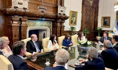 El Gobierno prepara un DNU vinculado con "la desregulación" de la economía