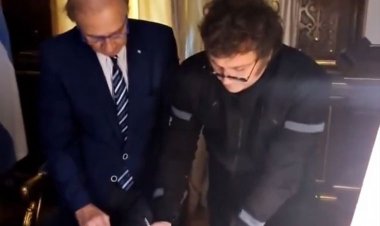 Primeras declaraciones de Milei como presidente: "Nunca la noche le ganó al día"