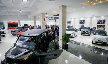Los autos subieron más del 40% en dos semanas y golpean a la clase media