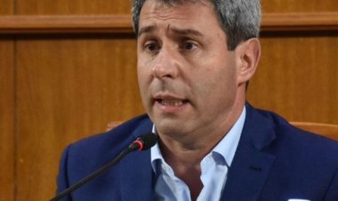 Uñac respondió a las críticas de Orrego y Martín por votar en contra de la Ley Bases