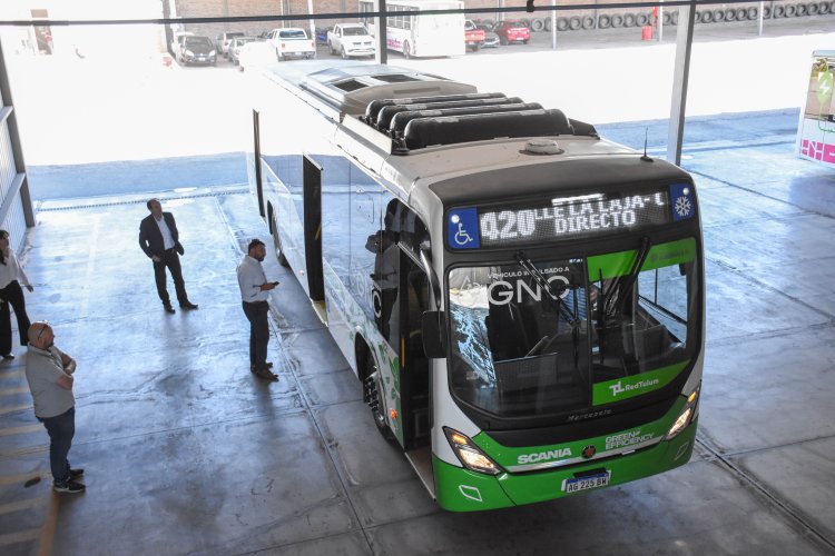 Ponen a prueba el primer colectivo a GNC de San Juan