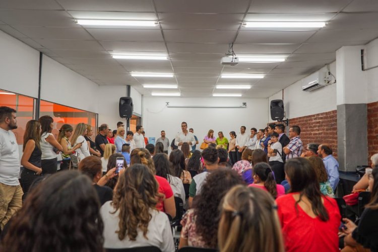 Junto a  trabajadores del municipio, Munisaga destacó el compromiso con el vecino de Rawson