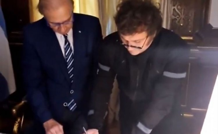 Primeras declaraciones de Milei como presidente: "Nunca la noche le ganó al día"