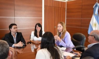 Laura Palma encabezó la primera reunión de Gabinete en Gobierno