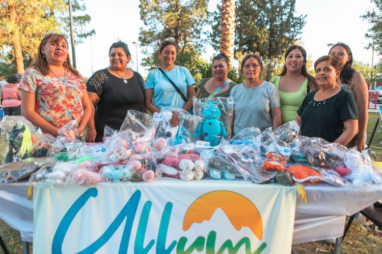 Con los reyes, comienza la "Feria del Encuentro, Ullum te espera"