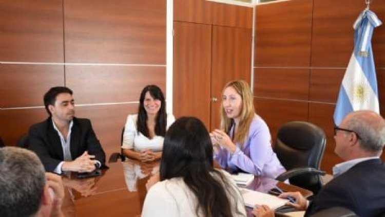Laura Palma encabezó la primera reunión de Gabinete en Gobierno
