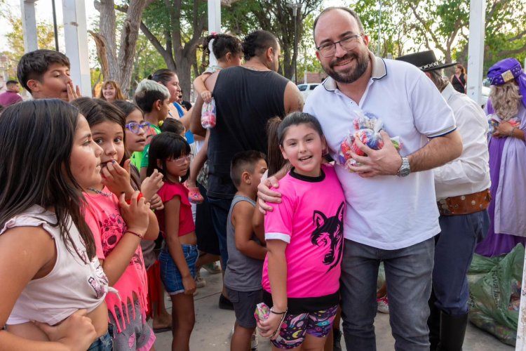 La ilusión de los Reyes Magos invadió Rivadavia
