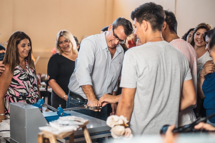 Con más de mil inscriptos, arrancan los talleres de capacitación en oficios