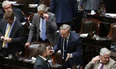 Milei fracasó en el Congreso y anuncia que no se debatirá la Ley Ómnibus