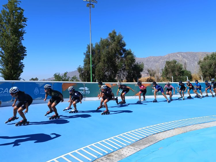 Más de 60 patinadores de Chile y Rosario entrenan en el Patinódromo de Pocito