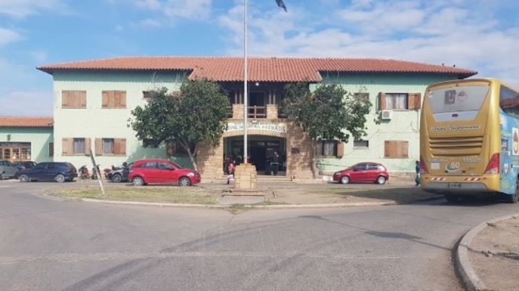 Capacitan a más de cien celadores de escuelas albergues