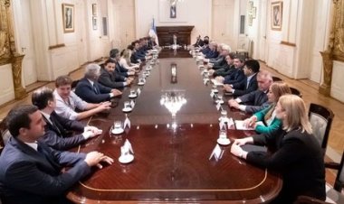 Orrego luego de la reunión con el Gobierno de Milei: "Fue muy fructífera"