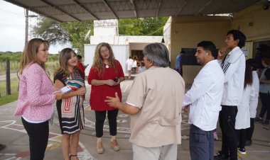 La ministra de Educación comenzó un recorrido por todas las escuelas de la provincia