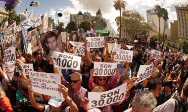 Marcha bajo el lema “30 mil razones para defender la patria