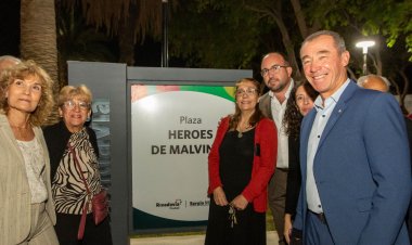 Vecinos del barrio Centinella ll ya disfrutan de la nueva Plaza