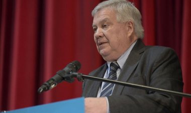 El dinero no alcanza, no nos va a quedar otra que cerrar", alertó el rector de la UBA