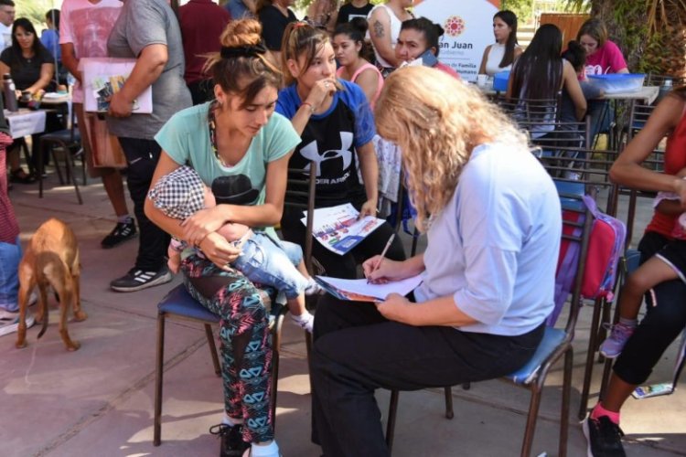 Operativos integrales para la comunidad de Iglesia