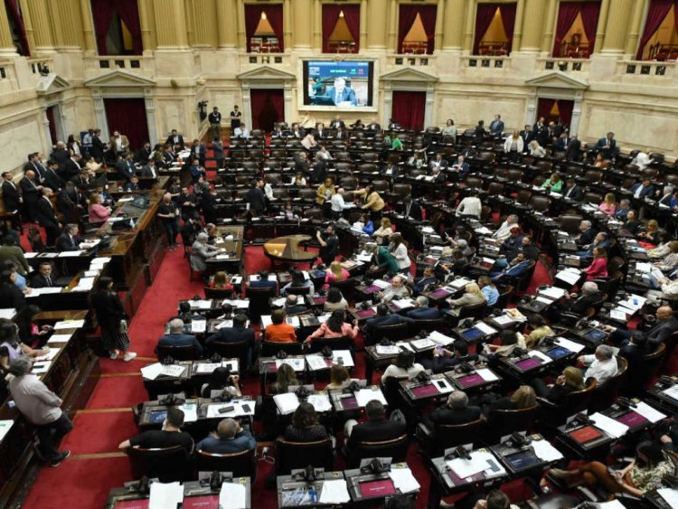 La nueva Ley Ómnibus se trata este lunes