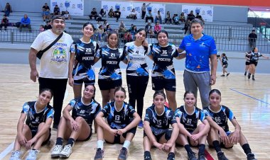 Las municipales de Pocito debutaron en el Torneo Apertura de Handball