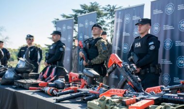 Bullrich presentó las nuevas armas no letales para la Policía de Seguridad Aeroportuaria