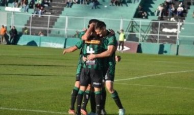 San Martín goleó a All Boys y es puntero