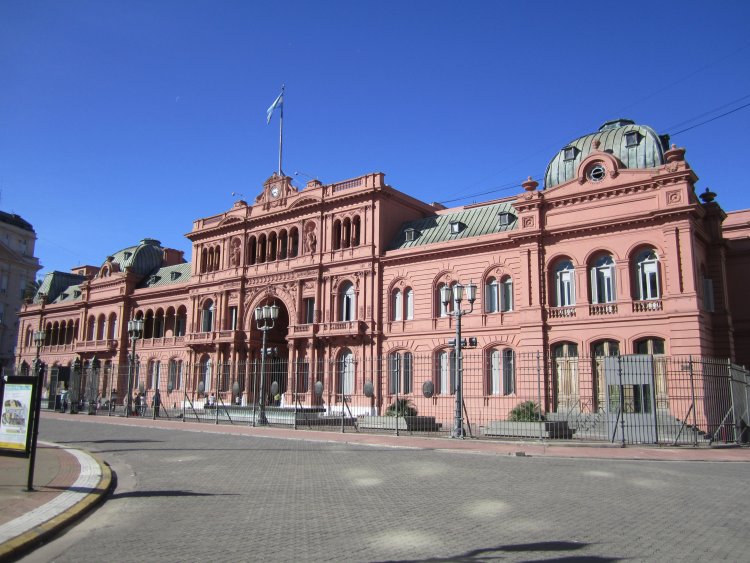 El Gobierno descontará el día a trabajadores estatales que adhieran al paro de la CGT