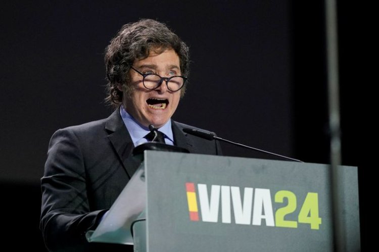 Milei llamó “corrupta” a la mujer de Sánchez y desató una crisis con España