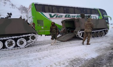 Chubut: el Ejército Argentino rescató a decenas de personas atrapadas en la nieve