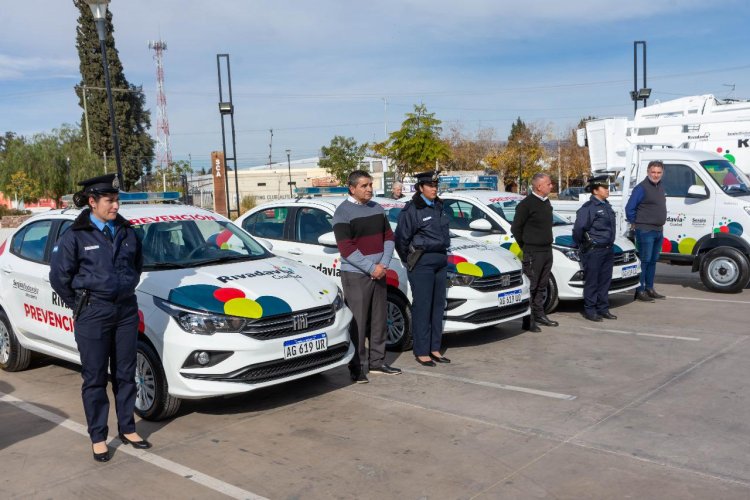 Miodowsky cumplió seis meses de gestión presentando  siete nuevas movilidades