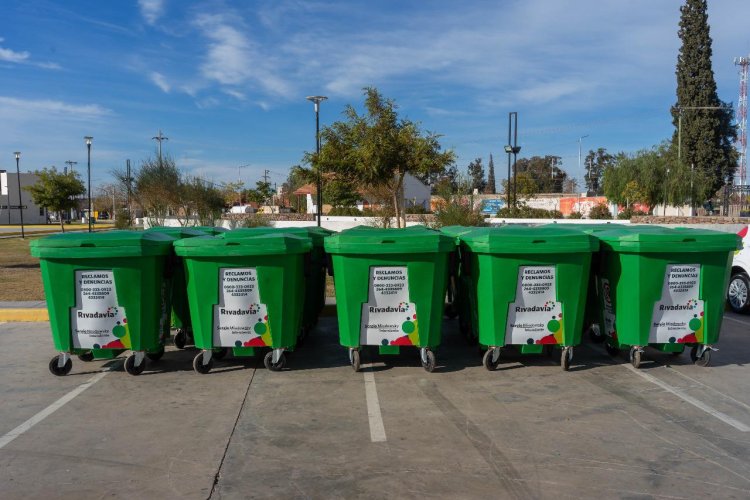 Miodowsky cumplió seis meses de gestión presentando  siete nuevas movilidades