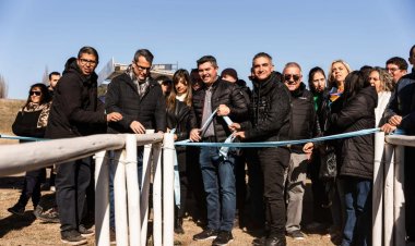 El gobernador Marcelo Orrego asistió a la Fiesta Provincial del Carneo Español