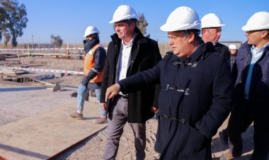 Orrego recorrió las obras del Hospital de Angaco