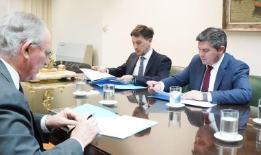 Orrego firmó un convenio con SEGEMAR y la Secretaría de Minería para potenciar el desarrollo sostenible en San Juan
