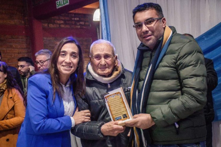 Caucete reconoció a militantes históricos