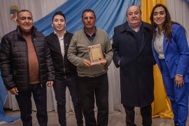 Caucete reconoció a militantes históricos