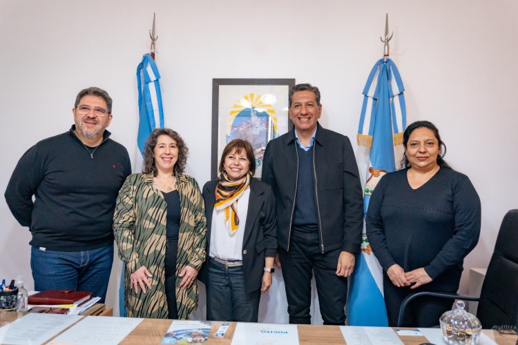 Pocito firma convenio para enseñar higiene bucal a los chicos del departamento