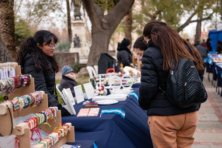 Feria de Capital  con emprendedores locales