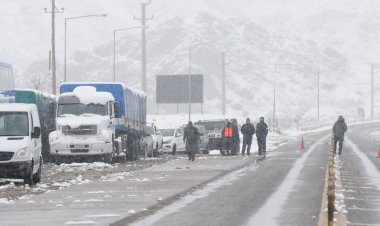 Cierran el Paso Cristo Redentor por nevadas en alta montaña